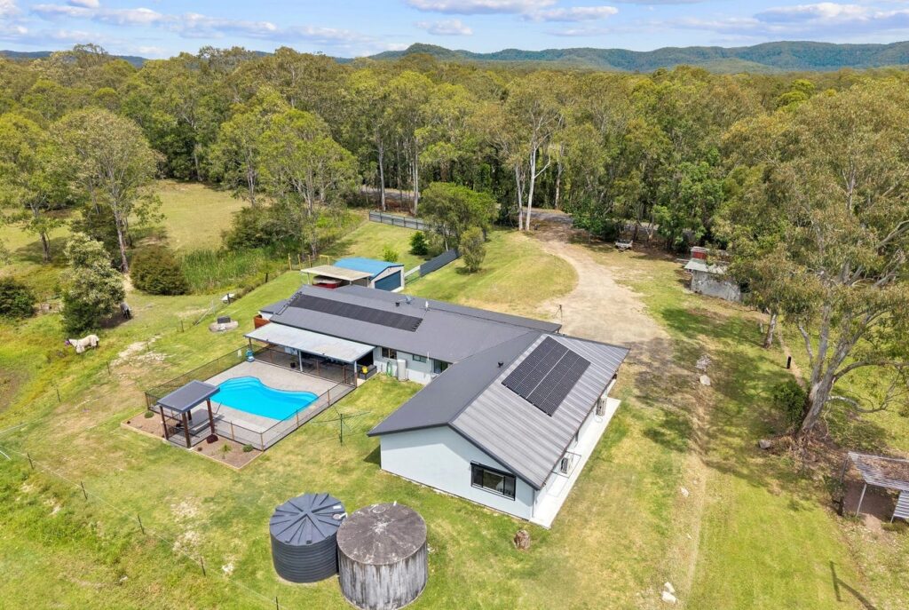 Mandalong property